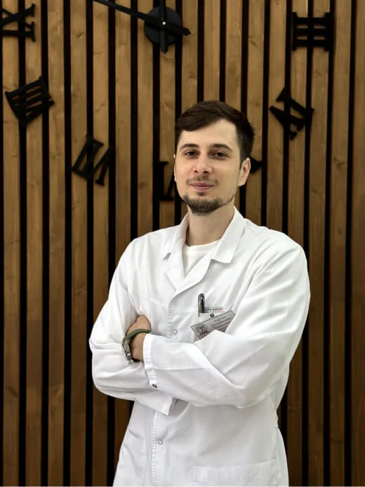 Тхакушинов Рустэм Аскарбиевич — Врач-терапевт, нутрициолог